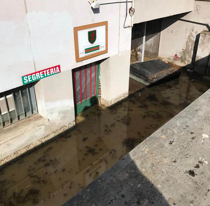 Un'immagine eloquente dei danni dell'alluvione di stanotte nella sede del Grassina
