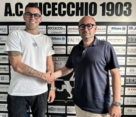 Valerio Ghelardoni con il presidente del Fucecchio Luca Lazzeri